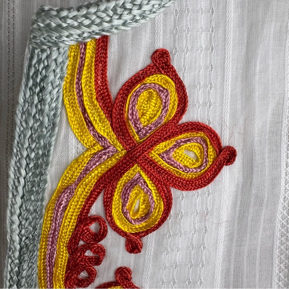 Trina Turk Peacock  Embroidered Tunic‎ 100% Cotton Sz Medium Lightweight V-neck - Picture 6 of 15